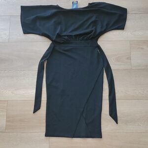 Elegant Black Midi Dress with Waist Tie